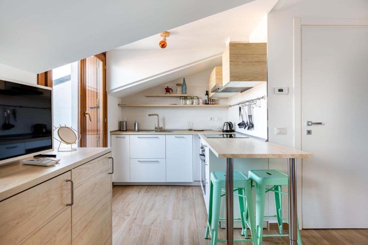 Cozy Studio W/Parking 5 Min Walk From The Bus Stop Milán Exteriér fotografie